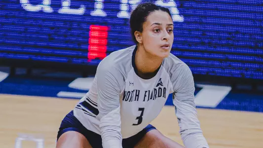 Gabby O_Connell defending