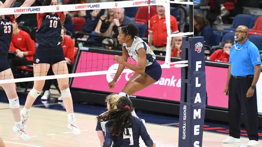 Mahalia White making an attack