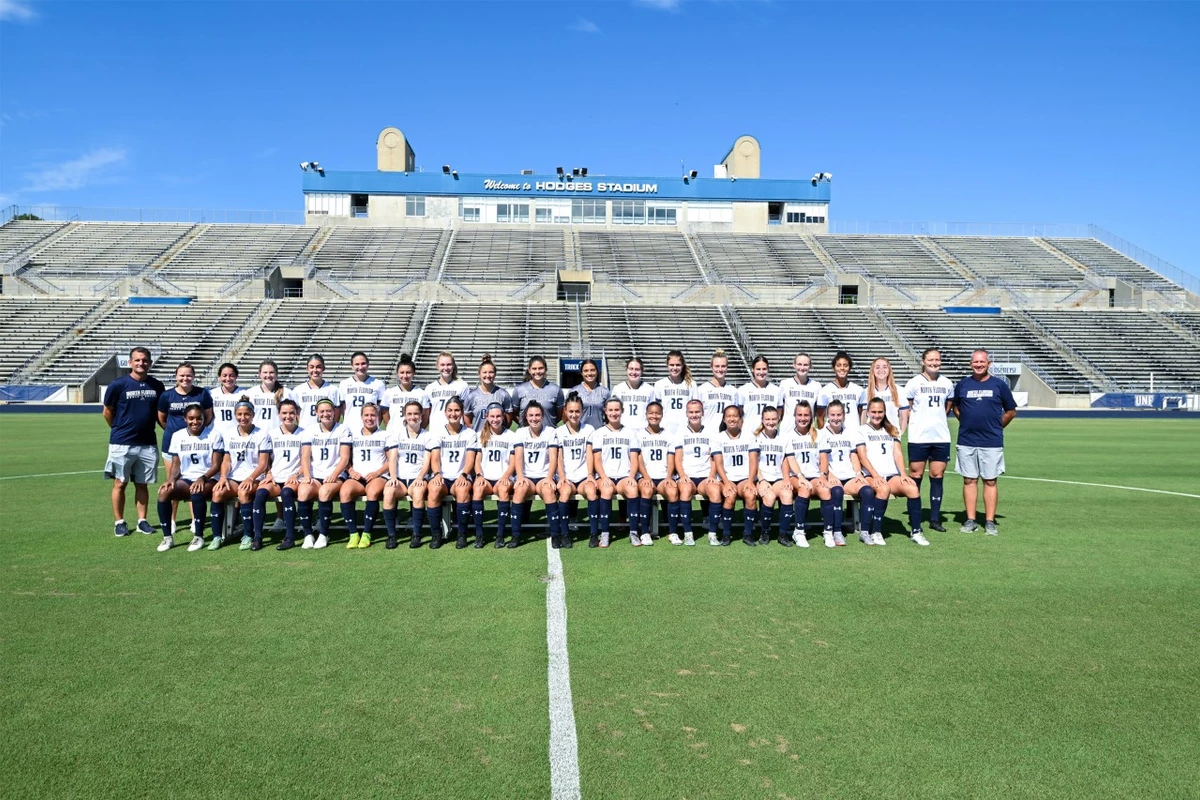 2022 UNF Women's Soccer Team Photo