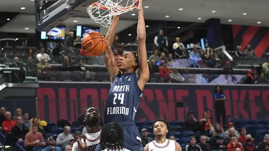 Jadyn Parker with a dunk