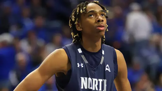 Jadyn Parker looking up at the hoop