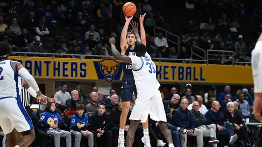 Carter Hendricksen shooting a jump shot