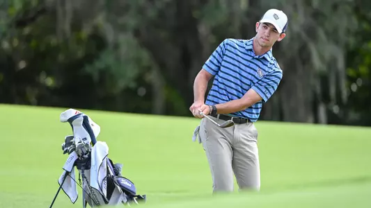 Robbie Higgins hitting chip shot