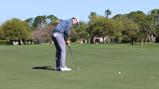 Robbie putt at The Hayt