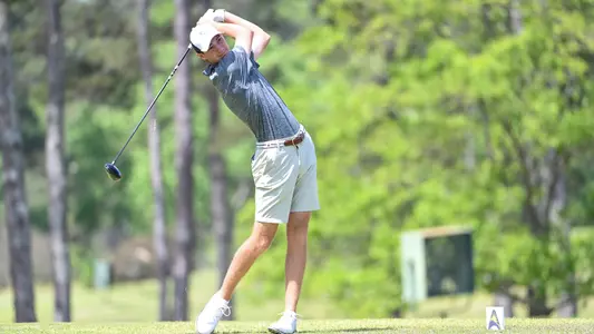Nick Gabrelcik second round of Asun Championship
