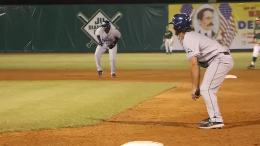 Caleb Stafford and Trey Spratling-Williams on base