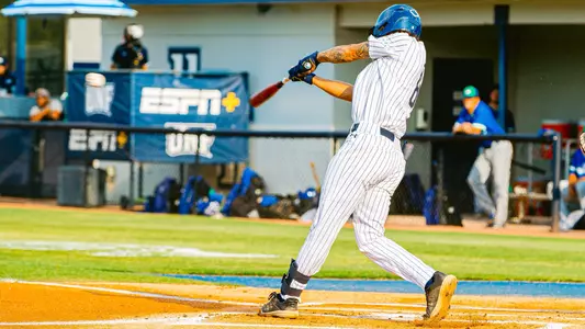 Isaiah Byars swinging at a pitch