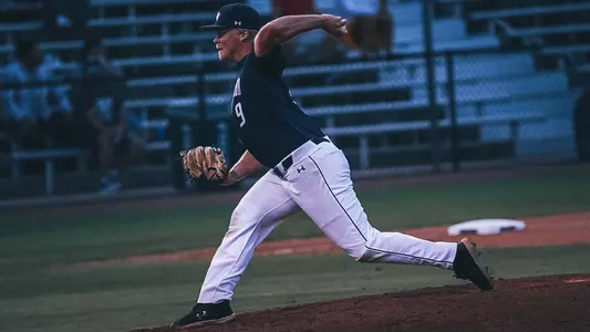 Zach Chappell making a pitch