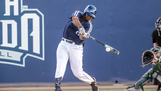 Trey Spratling-Williams swinging at a pitch
