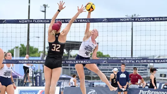Taryn Griffey attacking the ball