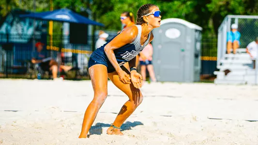 Mariana Feliciano Sanchez getting ready for a serve