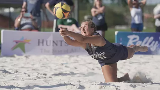 Carleigh Semeniuk diving for a ball