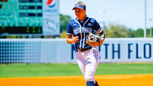 Hadlee Reichert running in the infield