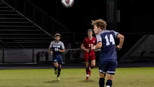 Zach Board header against FAU