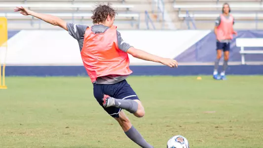 Spencer Groves shot at practice