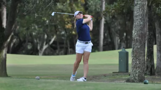 Wyndom Burnett iron shot off tee box