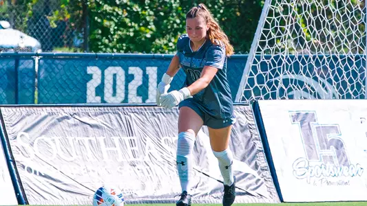 Sarah Barrentine taking a goal kick