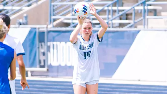 Lauren Weiss taking a throw in