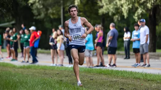 Clements strides in the UNF Invitational 8k