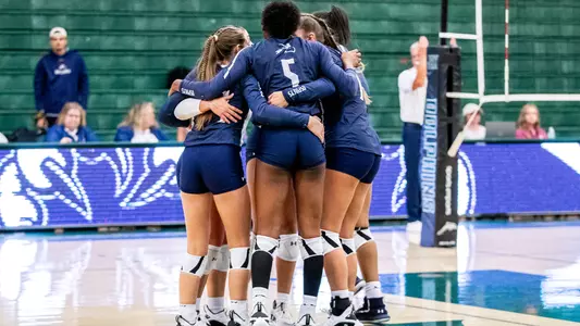 North Florida Volleyball team photo at Jacksonville vs. Stetson