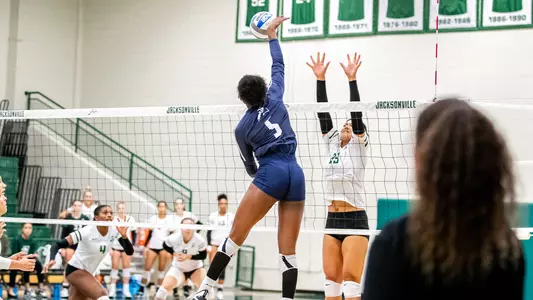 Mahalia White making an attack on the ball