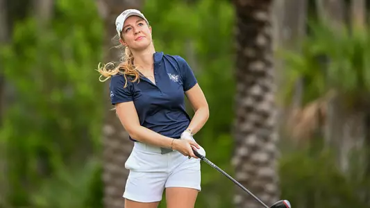 Christin Eisenbeiss off the tee box UNF