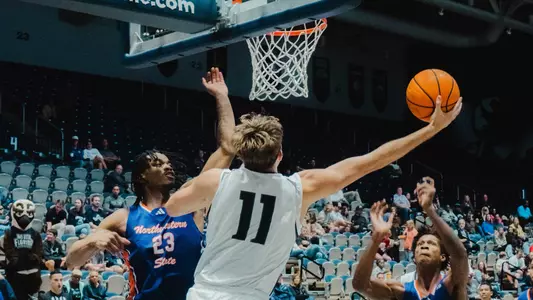 Nate Lliteras going up for a layup