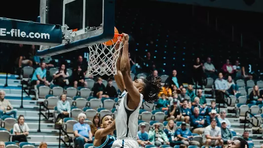 Chaz Lanier going up for a dunk