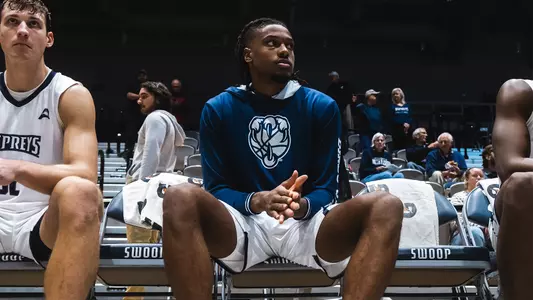 Chaz Lanier on the bench before lineups called