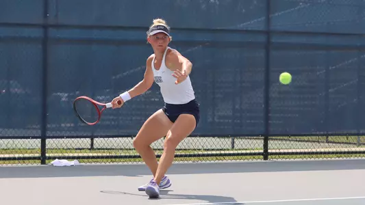 Annabelle Davis Swings at the ball