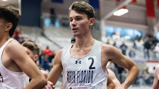 Aidan o'Gorman running at ASUN indoor meet