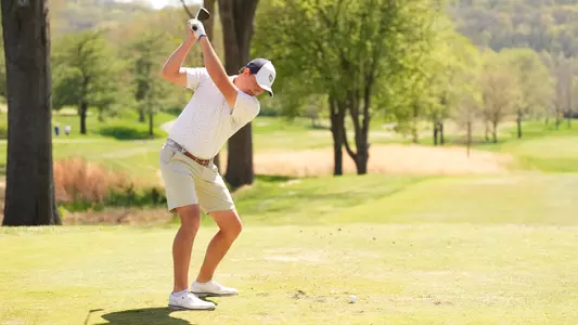 Cooper Smith hitting tee shot at Vanderbilt