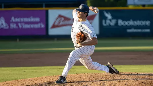 Will Ohme throwing a pitch