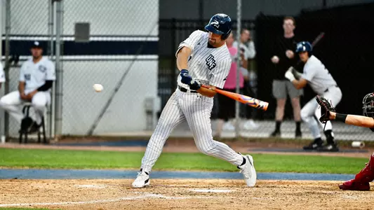 Peyton Sybrandt swinging at a pitch