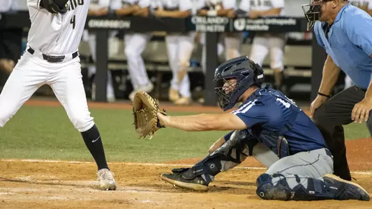 Eric Fouraker catching