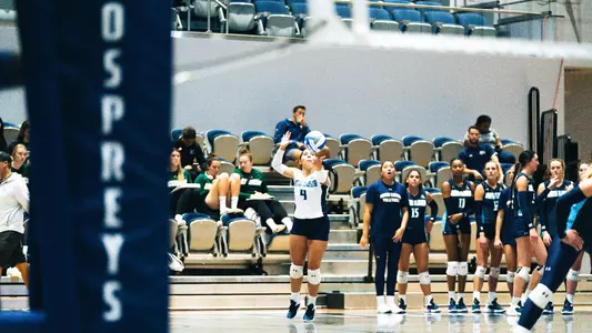 Rocio Moro going up for a serve