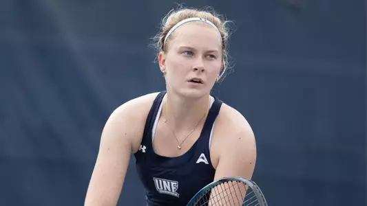 Jasmin Makela action