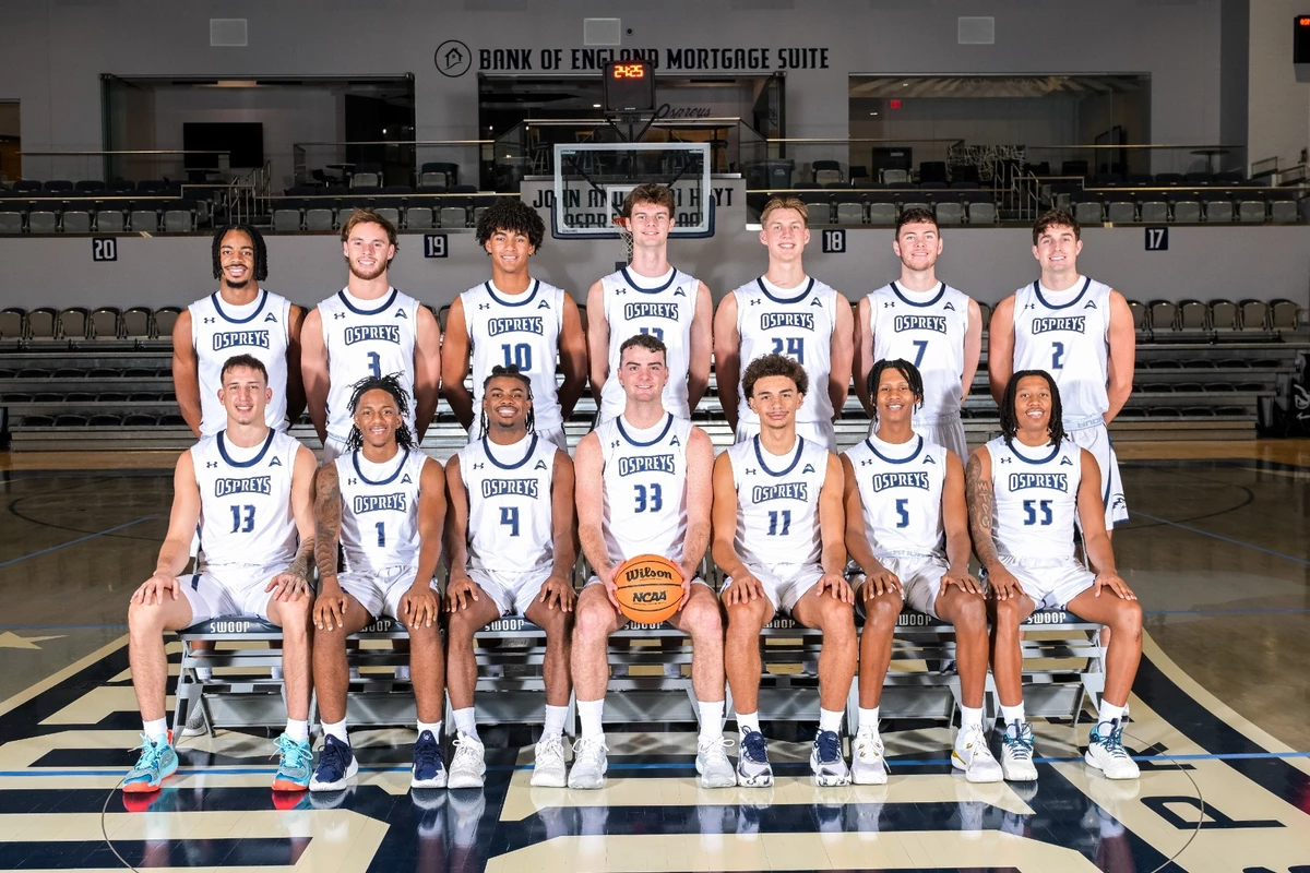 2024-25 UNF MBB team photo