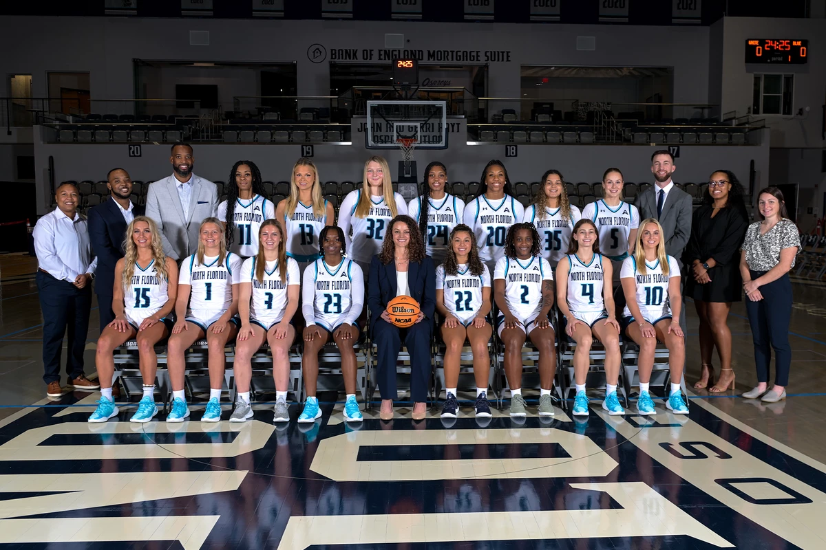 WBB team photo 2024-25