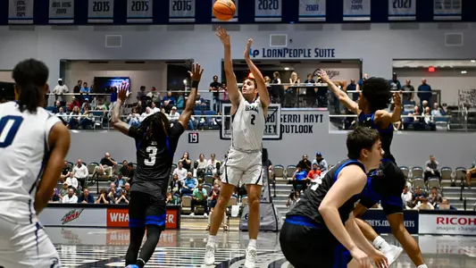 Nate Lliteras jumper against UNC Asheville