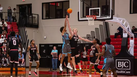 Josh Harris hook shot against SIUE