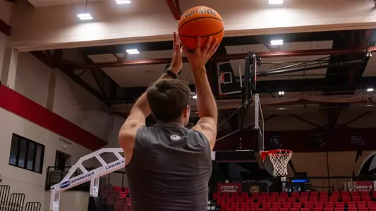 Nate Lliteras going up for a jump shot at SIUE