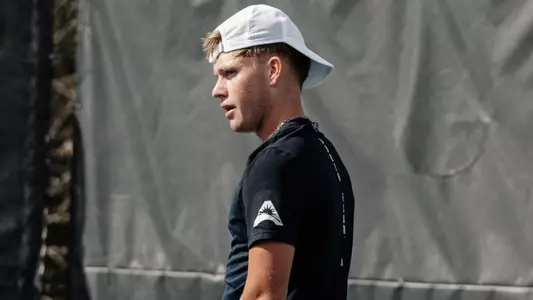 Andreas Scott close up tennis