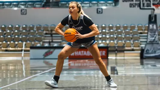 Selma Eklund passing ball at practice