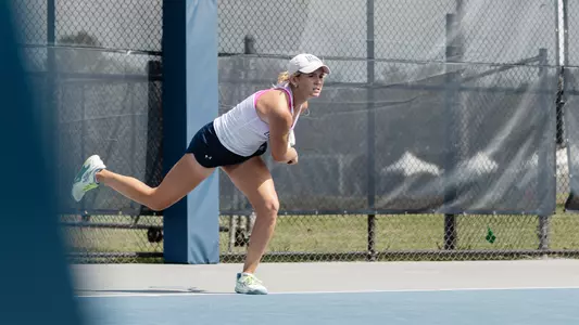 Anslee Long return shot