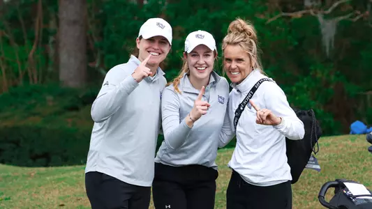 Christin Eisenbeiss breaks program record