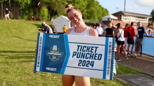 Smilla Kolbe holding ticket punched
