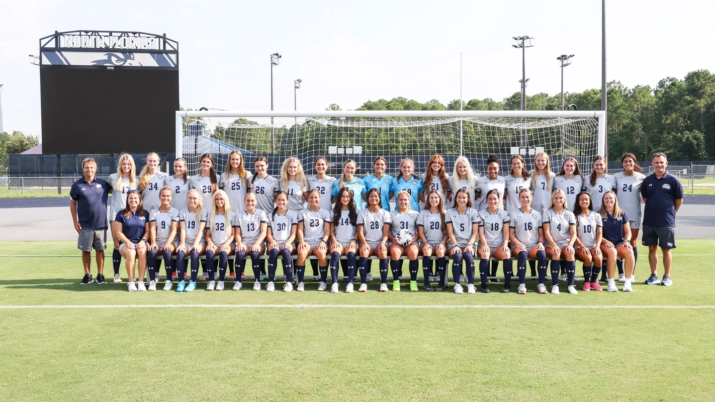 Women's Soccer 2024 Team Photo