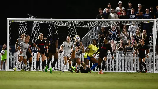 Zara Siassi bicycle kick