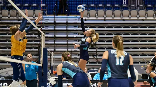 Annie Antar going for the ball against Quinnipiac